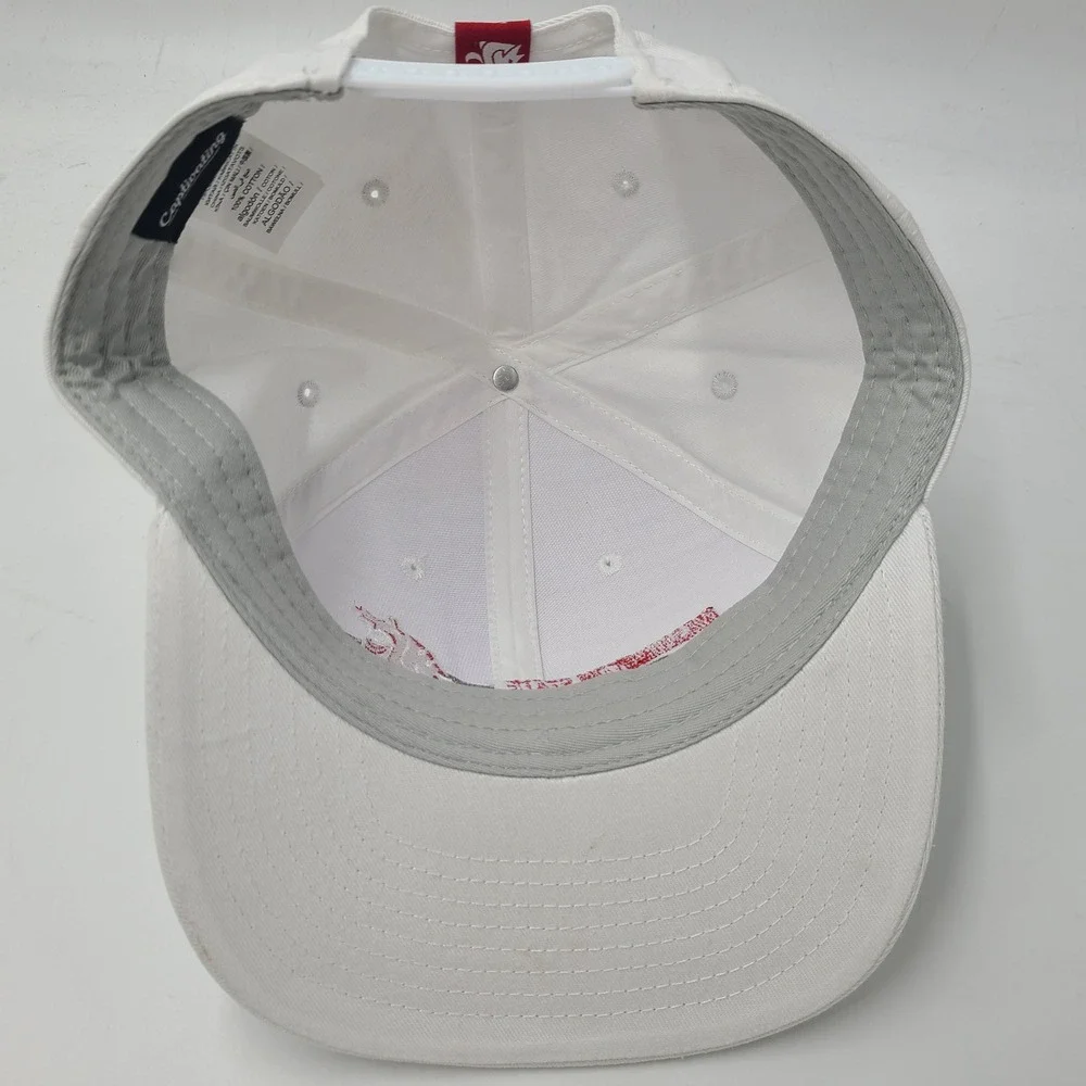 Washington State Cougars Hat Snapback Captivating‎ White Red Gray NCAA Logo Men